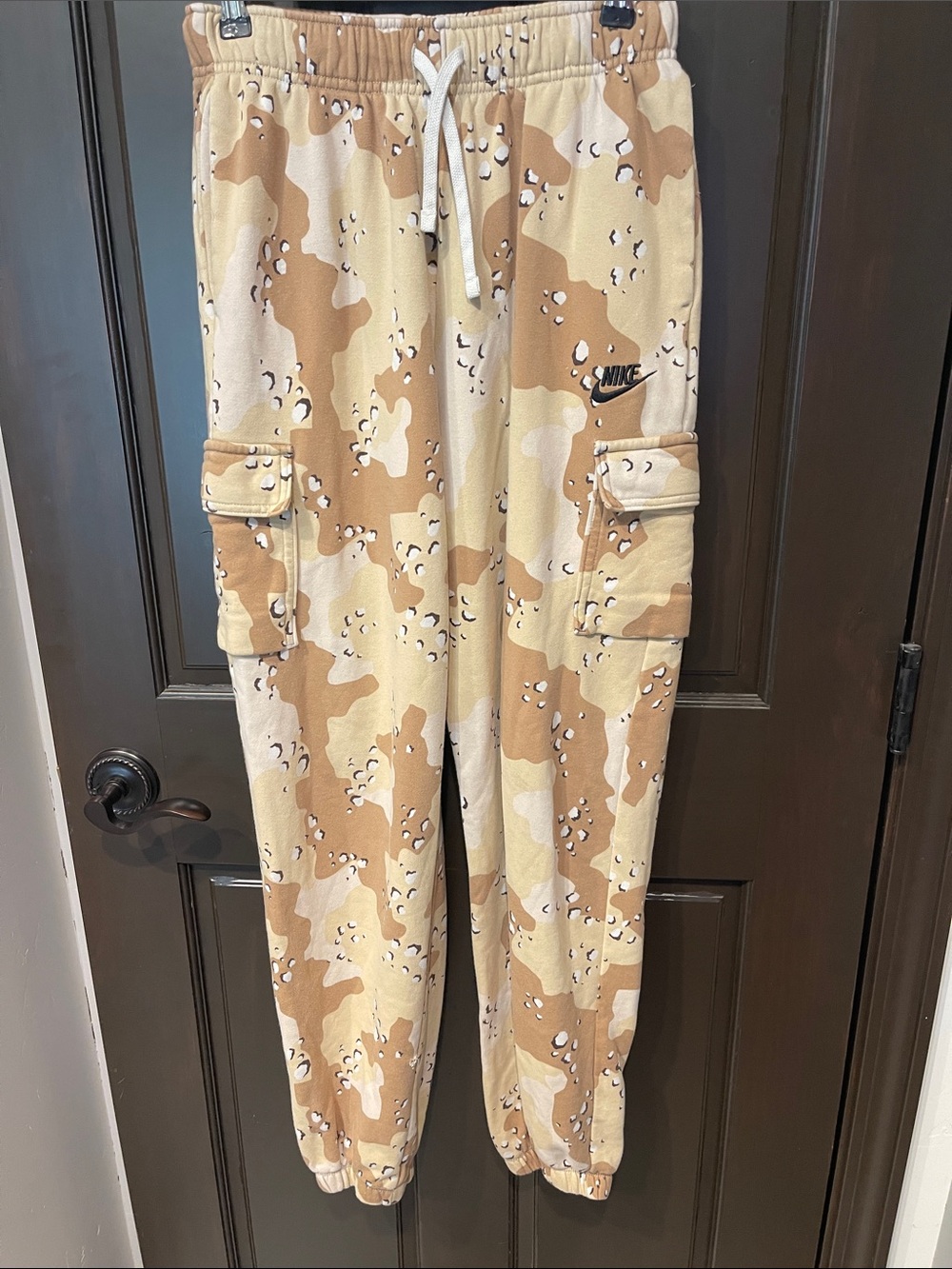 Nike Men’s Desert Camo Cargo Joggers - Tan & Cream